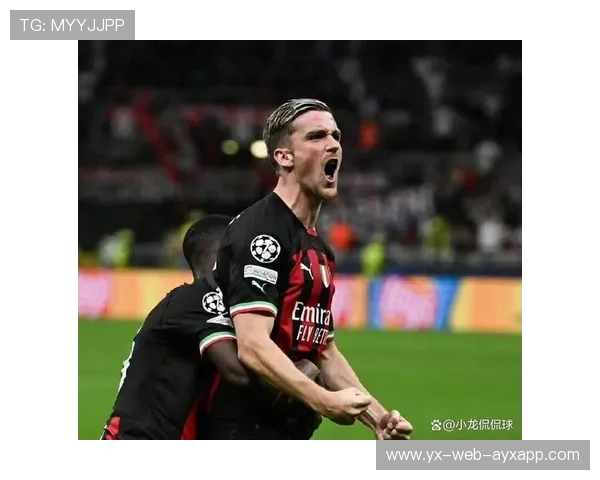 AC米兰边路的换位持续造成对手防线裂口 AC米兰边路的换位持续造成对手防线裂口