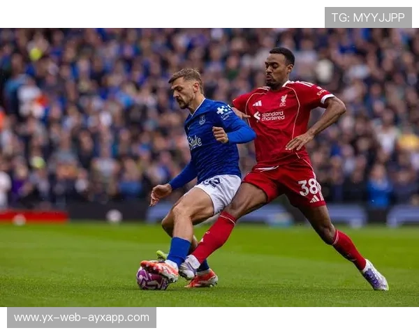 切尔西门前连续补射的锋利度让比赛倾向己方 切尔西门前连续补射的锋利度让比赛倾向己方