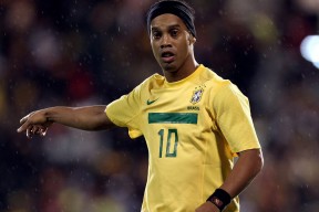 爱游戏体育-中国足球青少年足球人才培养机制多样化，中国青少年足球发展规划纲要