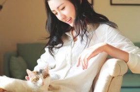 爱游戏体育-英超冠军争夺：悬念持续升腾，精彩不断！，英超冠军2020-2021