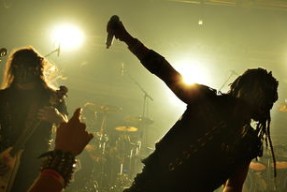 爱游戏体育官方网站-全国青少年长跑比赛在武汉激情上演，武汉长跑赛事