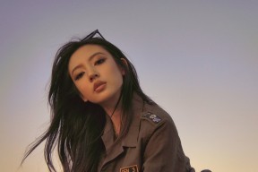 爱游戏-霍勒迪快攻策应队友命中率提升明显，霍勒迪单挑