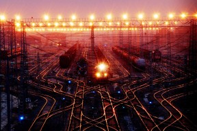 爱游戏电竞官网-女子篮球联盟发展快攻体系提升比赛节奏，女子篮球战术配合