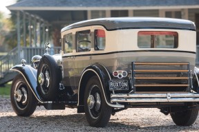 -羽毛球新晋选手表现抢眼备受期待，今年羽毛球选手